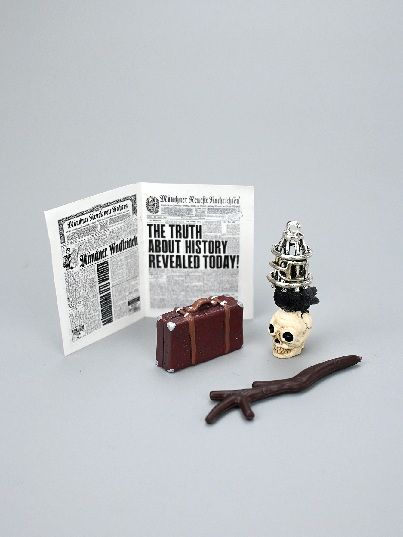 Miniature Academy Luggage Scen - Diy Electronics Housing 리뷰 및 가격